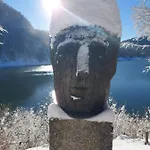 Feriehus Kuca Pokraj Lokvarskog Jezera *