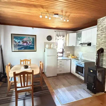 Hébergement de vacances Sumska Idila Pokraj Jezera *